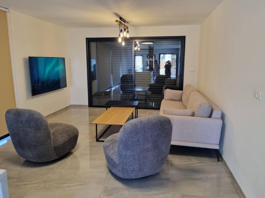 הוילה נורית זריחה למרגלות הגלבוע מראה חיצוני תמונה