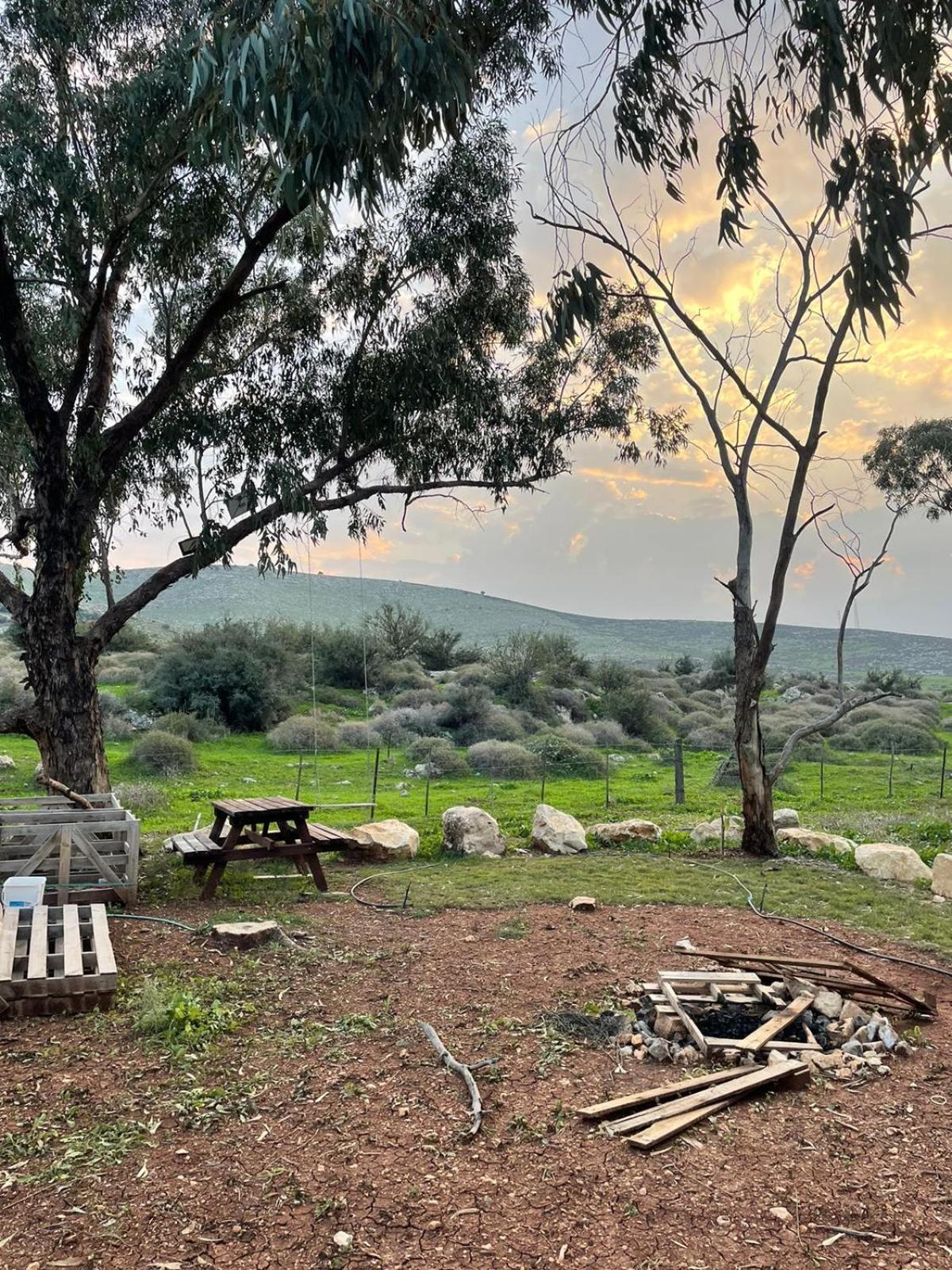 הוילה נורית זריחה למרגלות הגלבוע מראה חיצוני תמונה