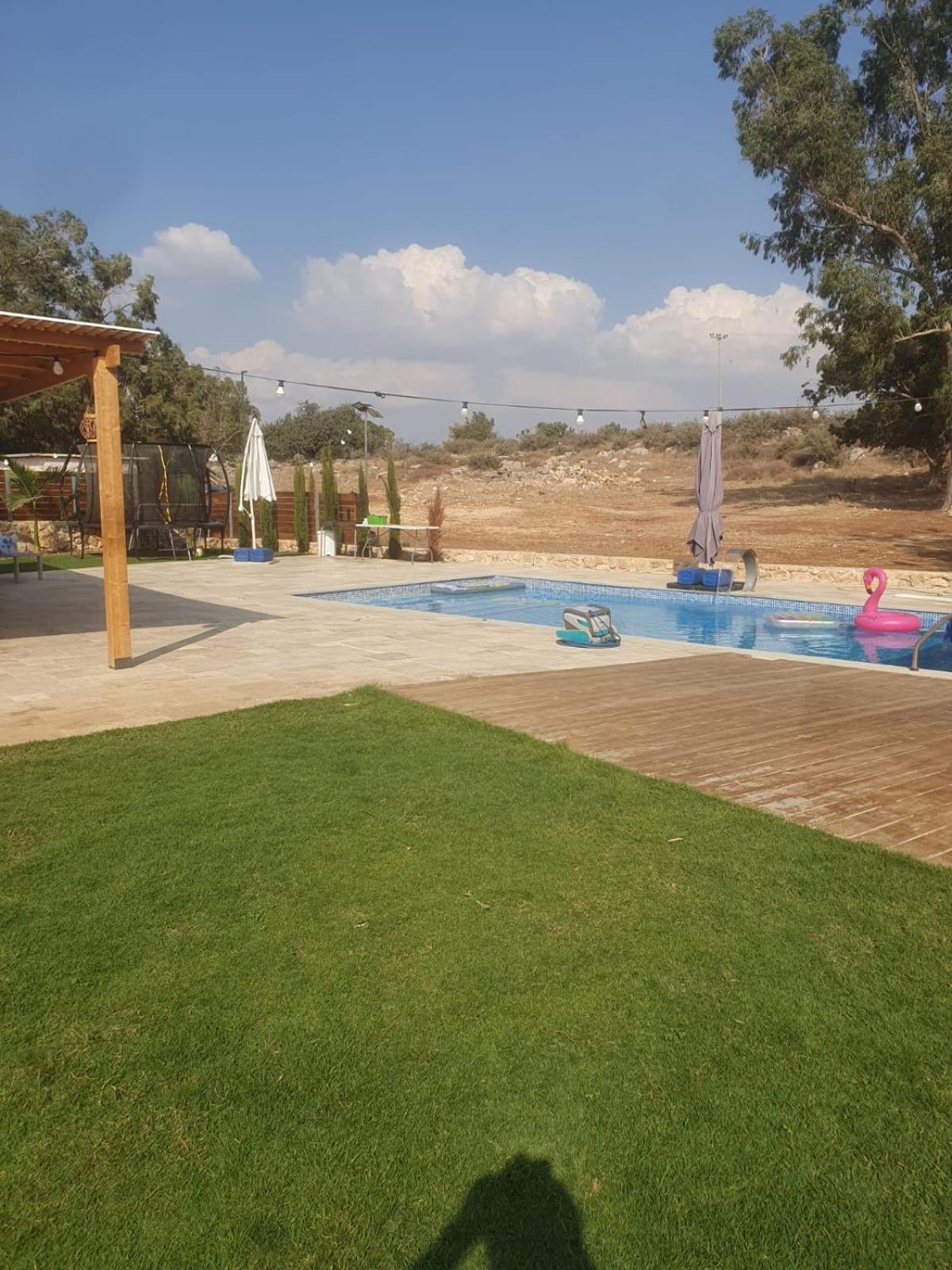 הוילה נורית זריחה למרגלות הגלבוע מראה חיצוני תמונה